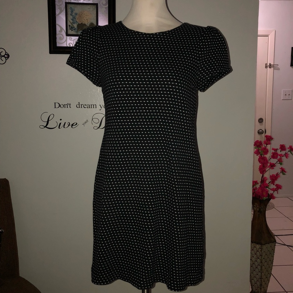 Dress - Picture 2 of 6